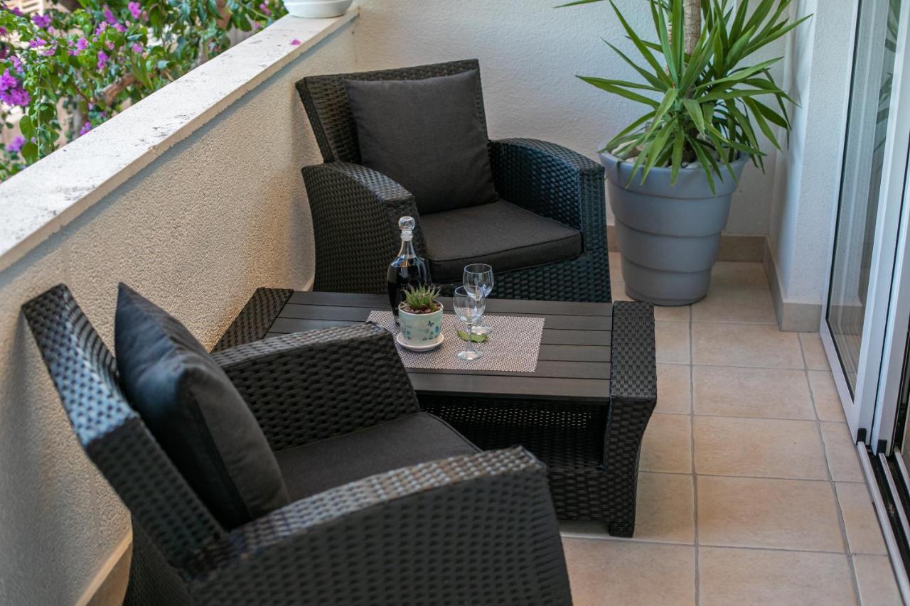 Apartmani Dijana Podgora Exterior foto